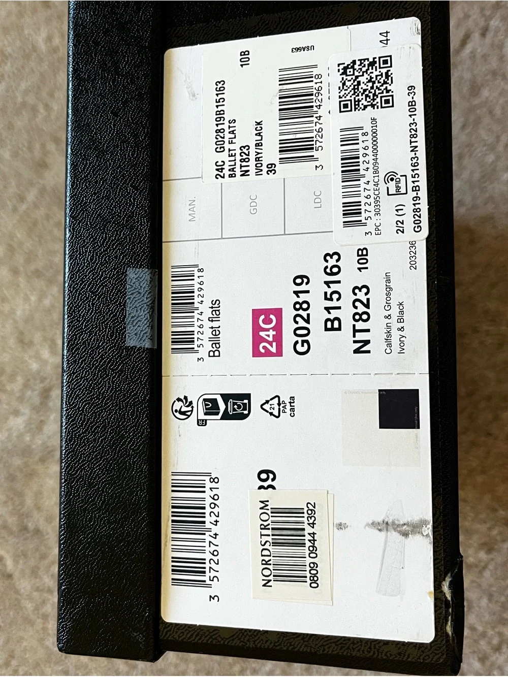 Chanel Authentic Ivory Ballet Flats Size 39 - Picture 12 of 15